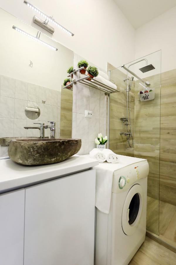 Studio Apartman Summer Flower Zara Esterno foto