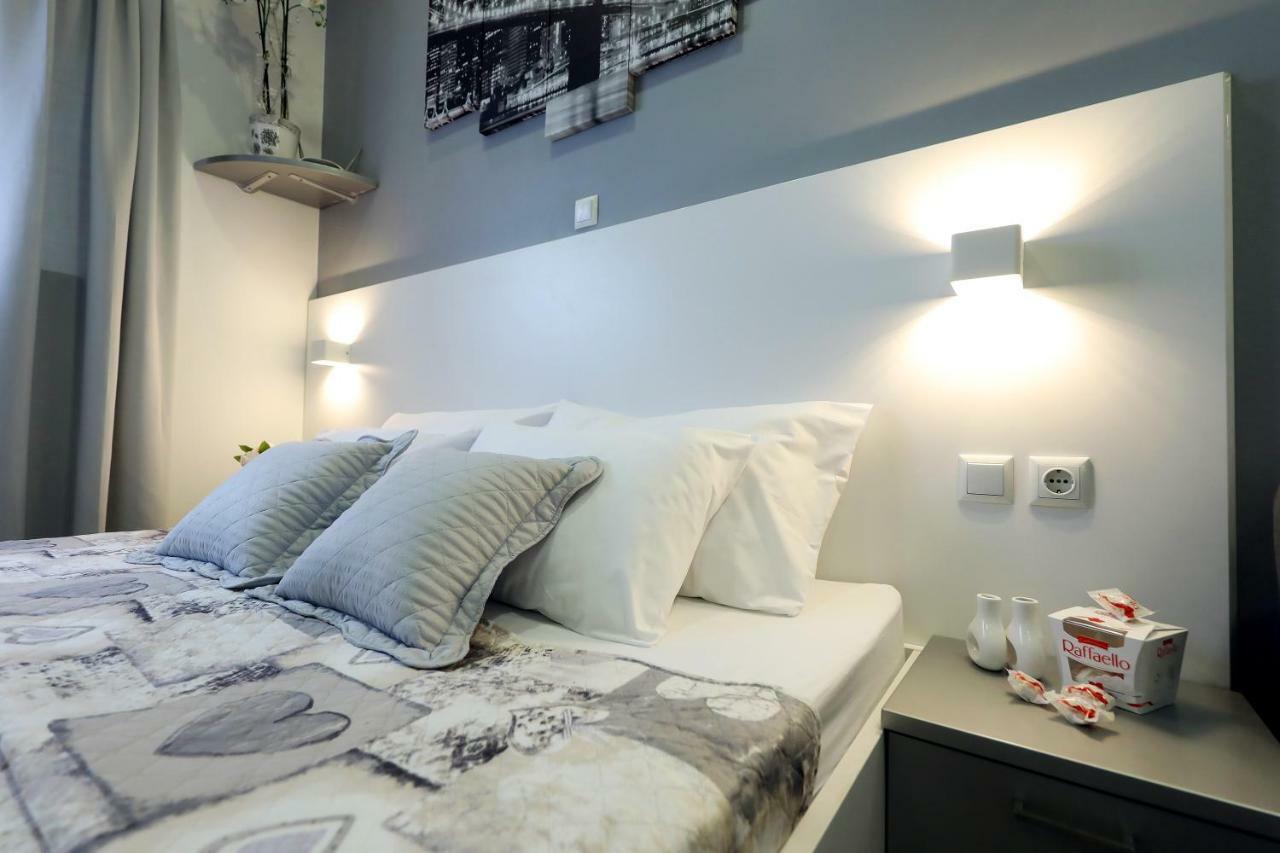 Studio Apartman Summer Flower Zara Esterno foto
